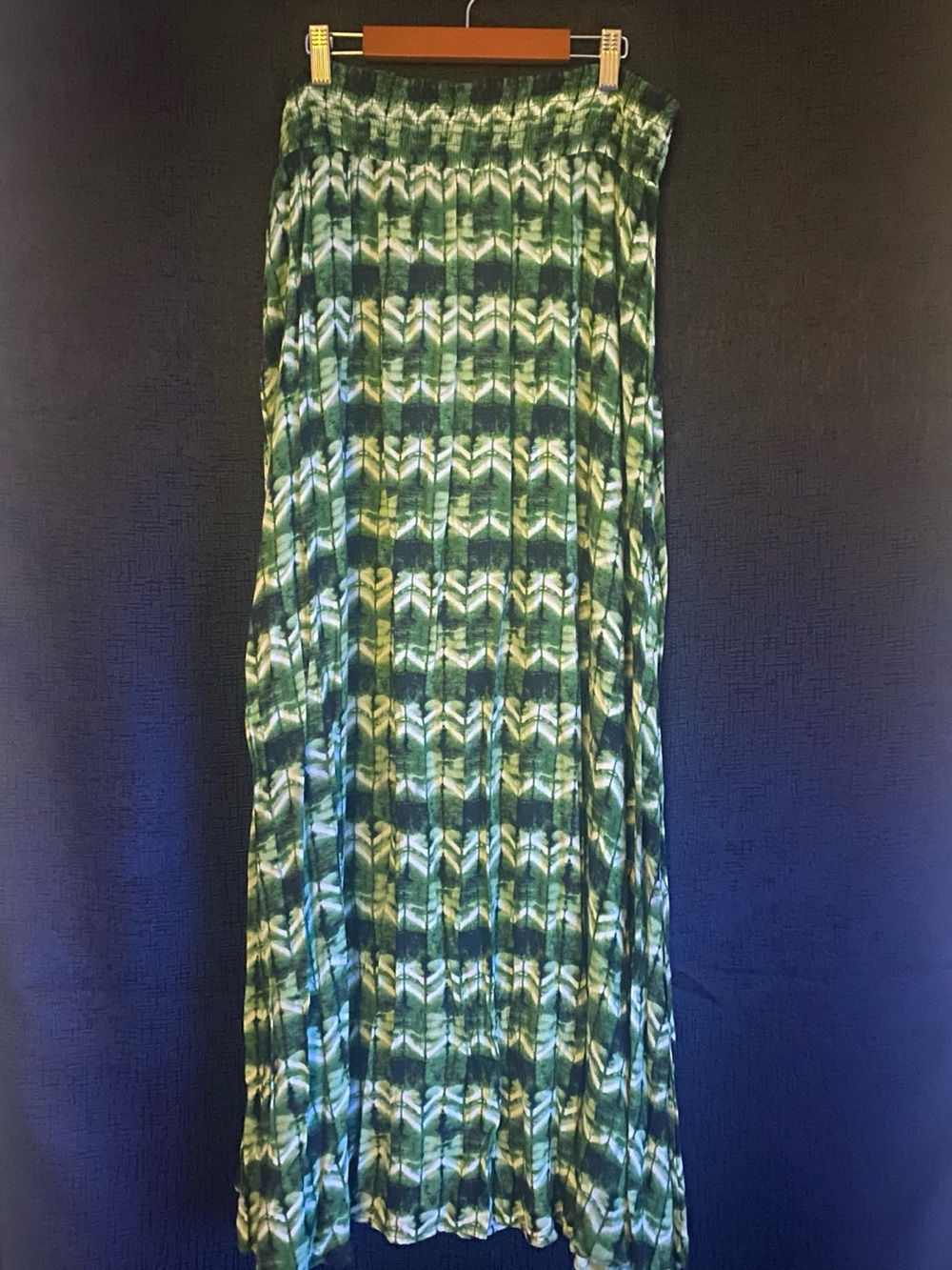 Merona - Green, Black, and White Patterned Maxi Skirt oversized small